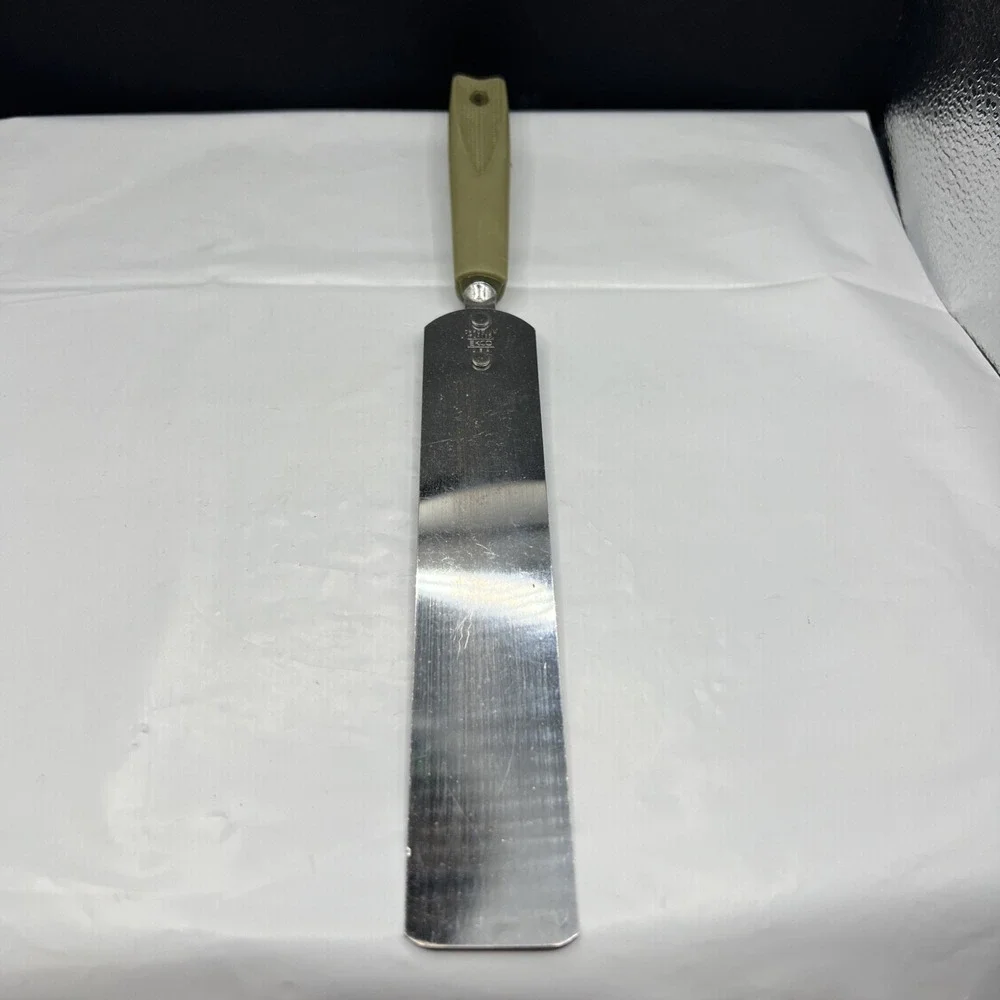 Vtg EKCO Spatula Spreader Cake Icing Avocado Green Plastic Handle Utensil USA